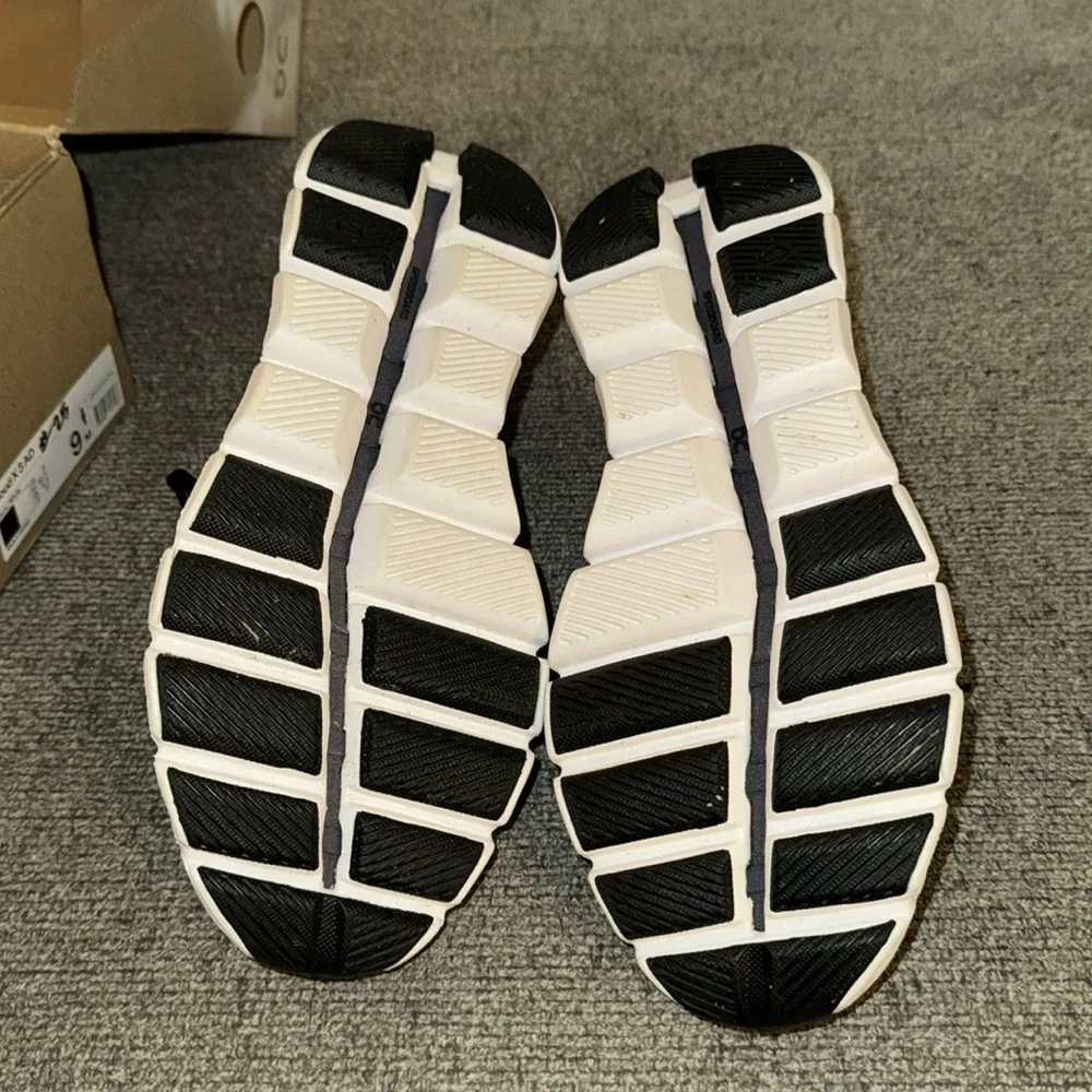 On Running Cloud X 3 A D Shoes